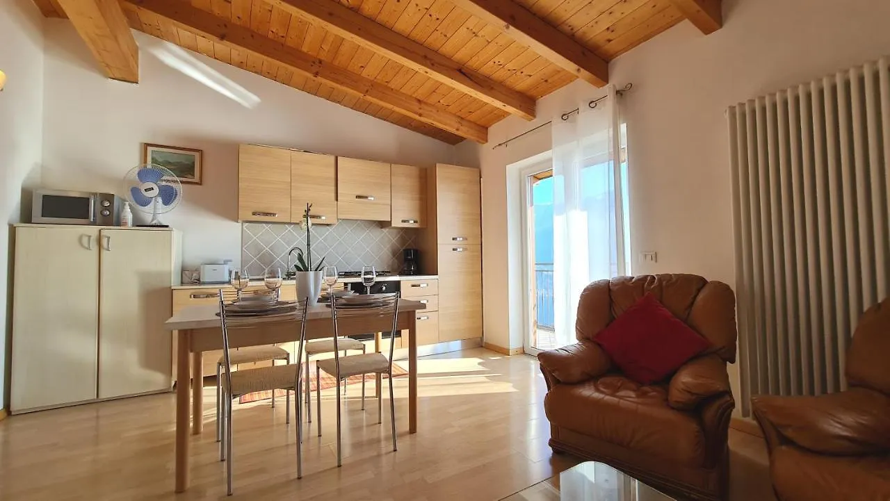 Daire Casa Elka Residence Lake View And Pool By Garda Domus Mea Pieve  İtalya
