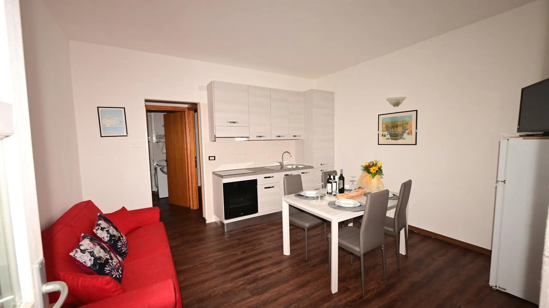 Casa Elka Residence Lake View And Pool By Garda Domus Mea Pieve  İtalya