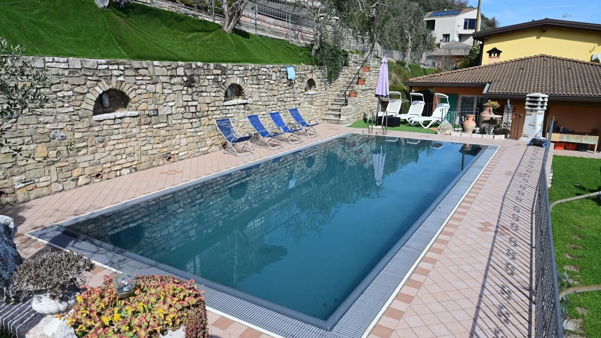 Daire Casa Elka Residence Lake View And Pool By Garda Domus Mea Pieve