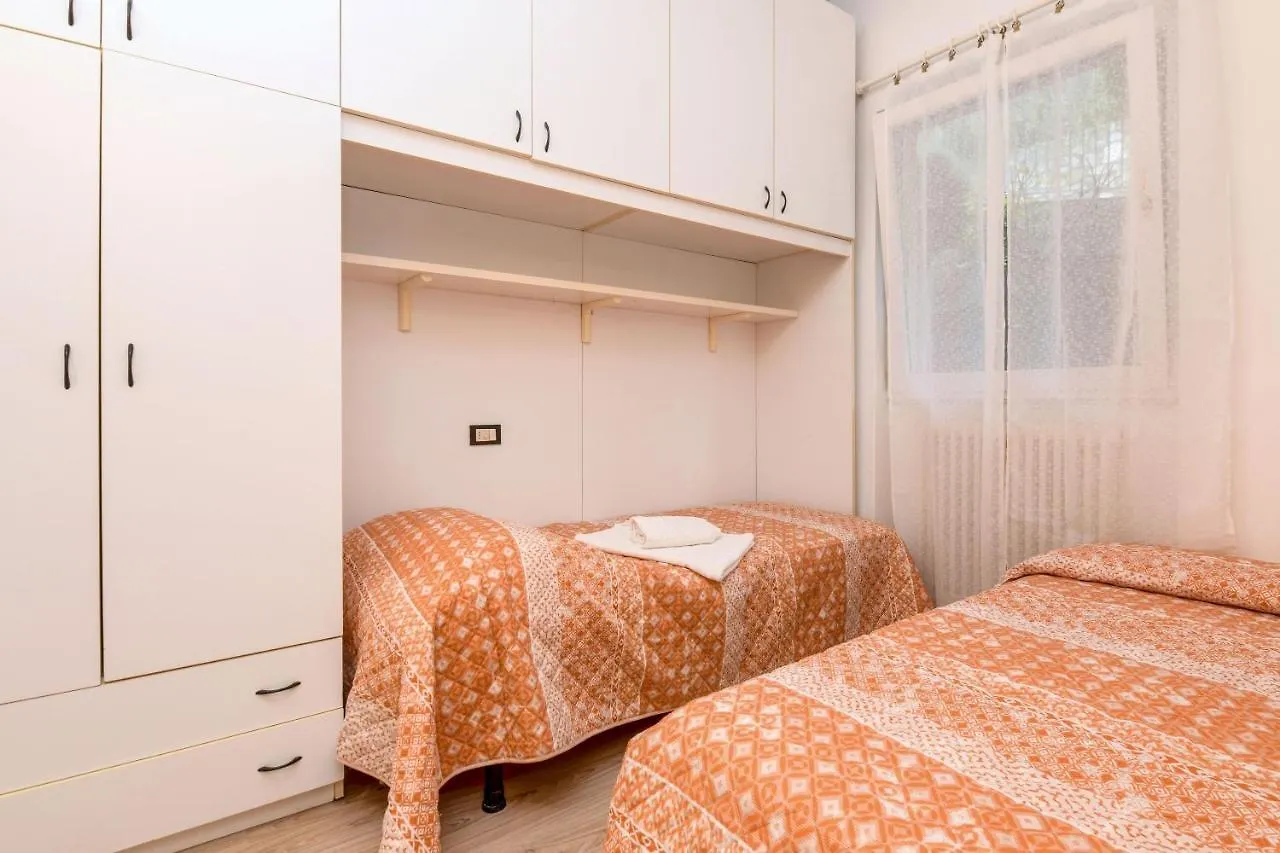 Casa Elka Residence Lake View And Pool By Garda Domus Mea Pieve  0*, Pieve (Lombardy) İtalya