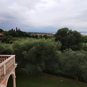 https://appartamenti-hopfen-lazise.hotelinveneto.com