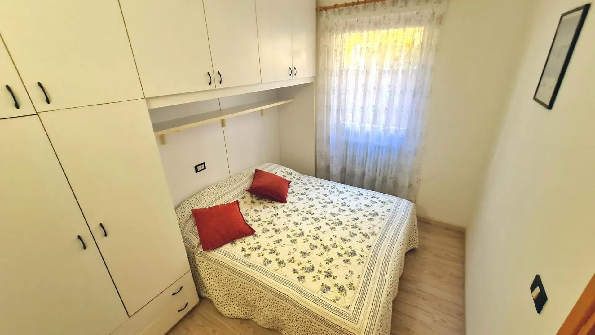 Casa Elka Residence Lake View And Pool By Garda Domus Mea Pieve  Italy
