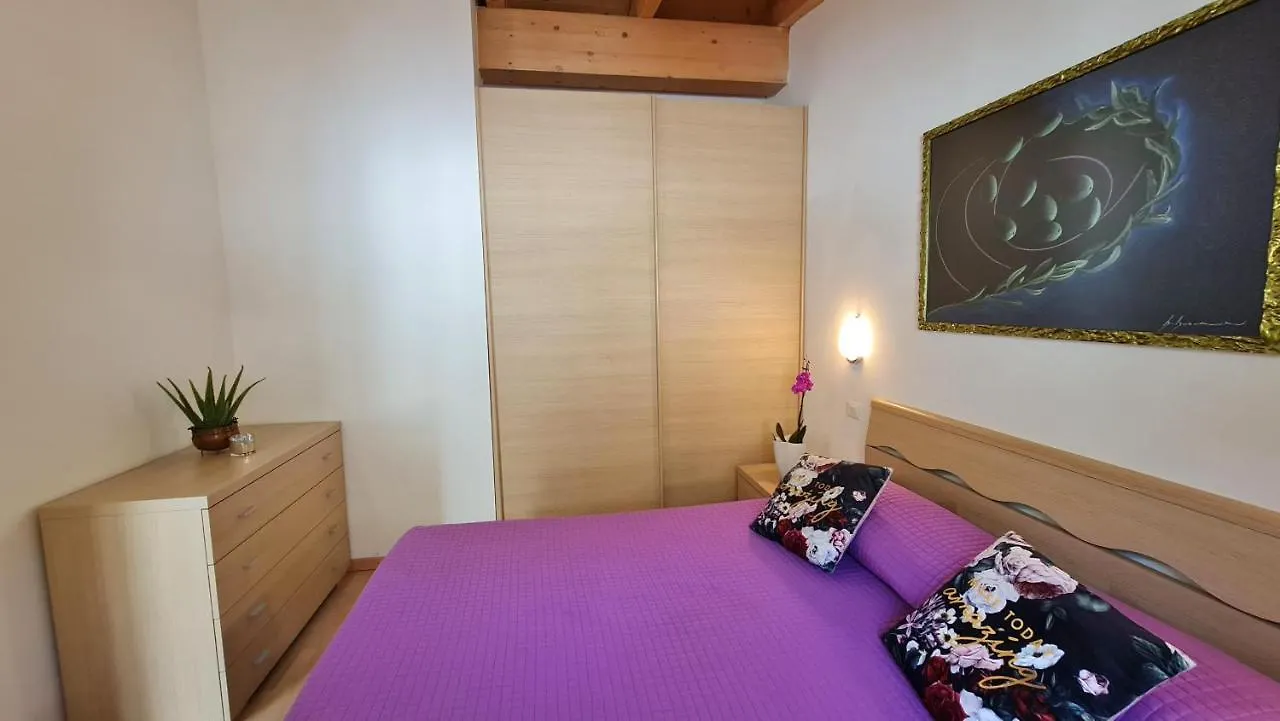 Casa Elka Residence Lake View And Pool By Garda Domus Mea Pieve  Pieve (Lombardy)