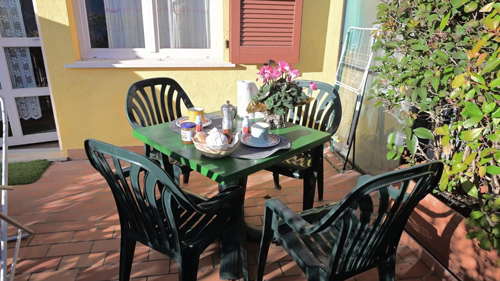 Casa Elka Residence Lake View And Pool By Garda Domus Mea Pieve  Pieve (Lombardy)