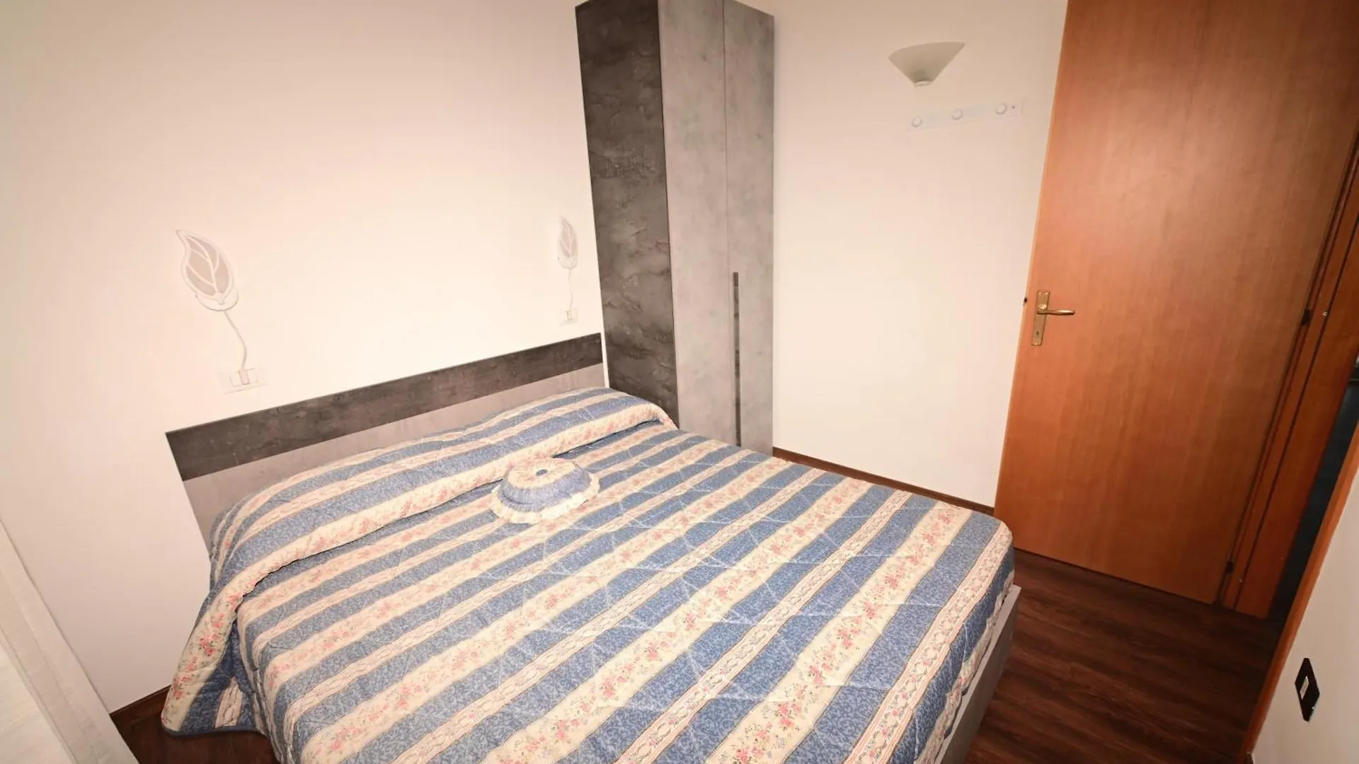 Apartment Casa Elka Residence Lake View And Pool By Garda Domus Mea Pieve
